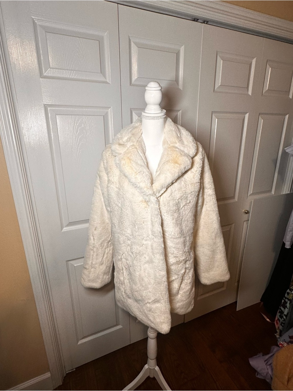 abercrombie kids Ivory Plush Teddy Jacket